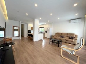 Elegant Apartment near Landmark Hotel - Efterpis By Platform 357